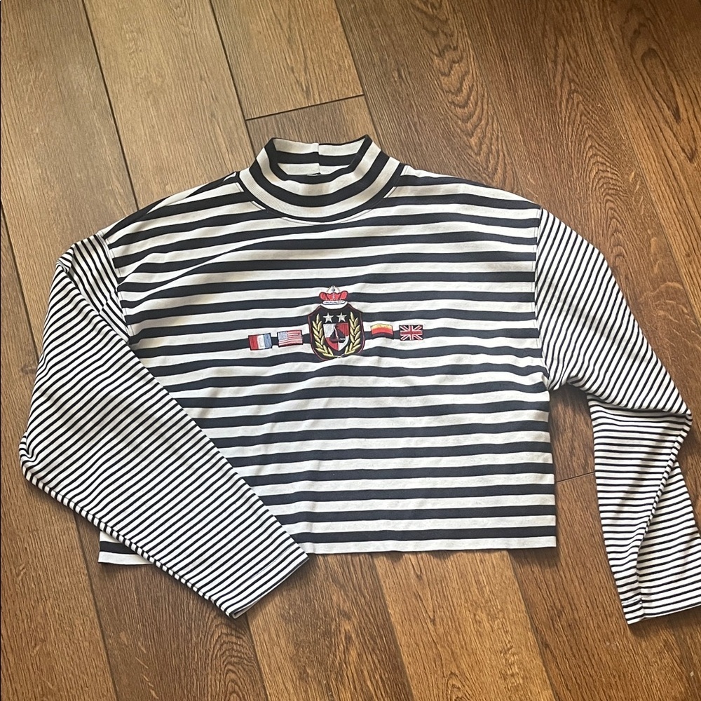 Vintage Karen Scott Striped Nautical Long Sleeve Navy and White Crop Top Medium